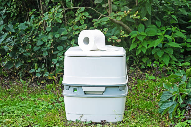 Portable Toilet Options We Offer in East Dundee, IL
